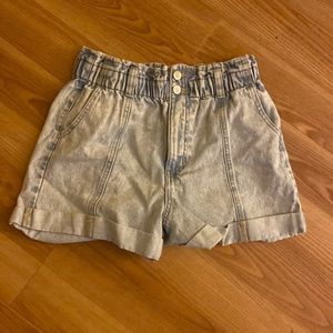 Forever 21 stretchy waistband high waisted jean shorts